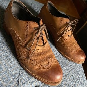 Sebago Women's Claremont Brogue Oxford